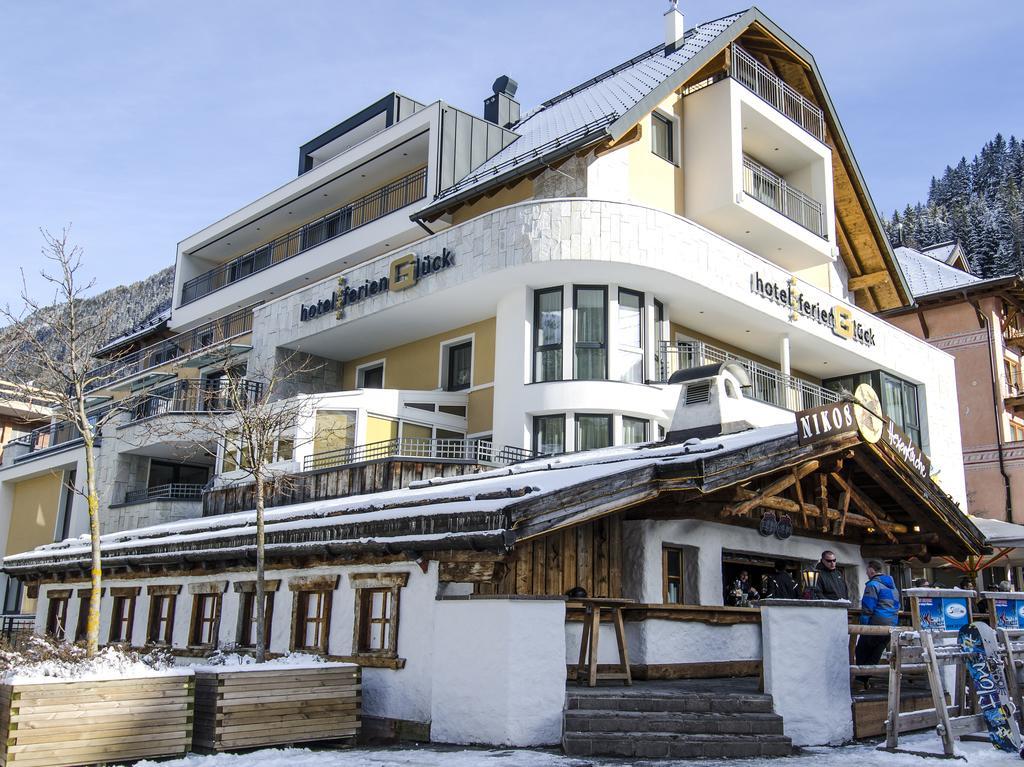 Hotel Ferienglueck イシュグル エクステリア 写真