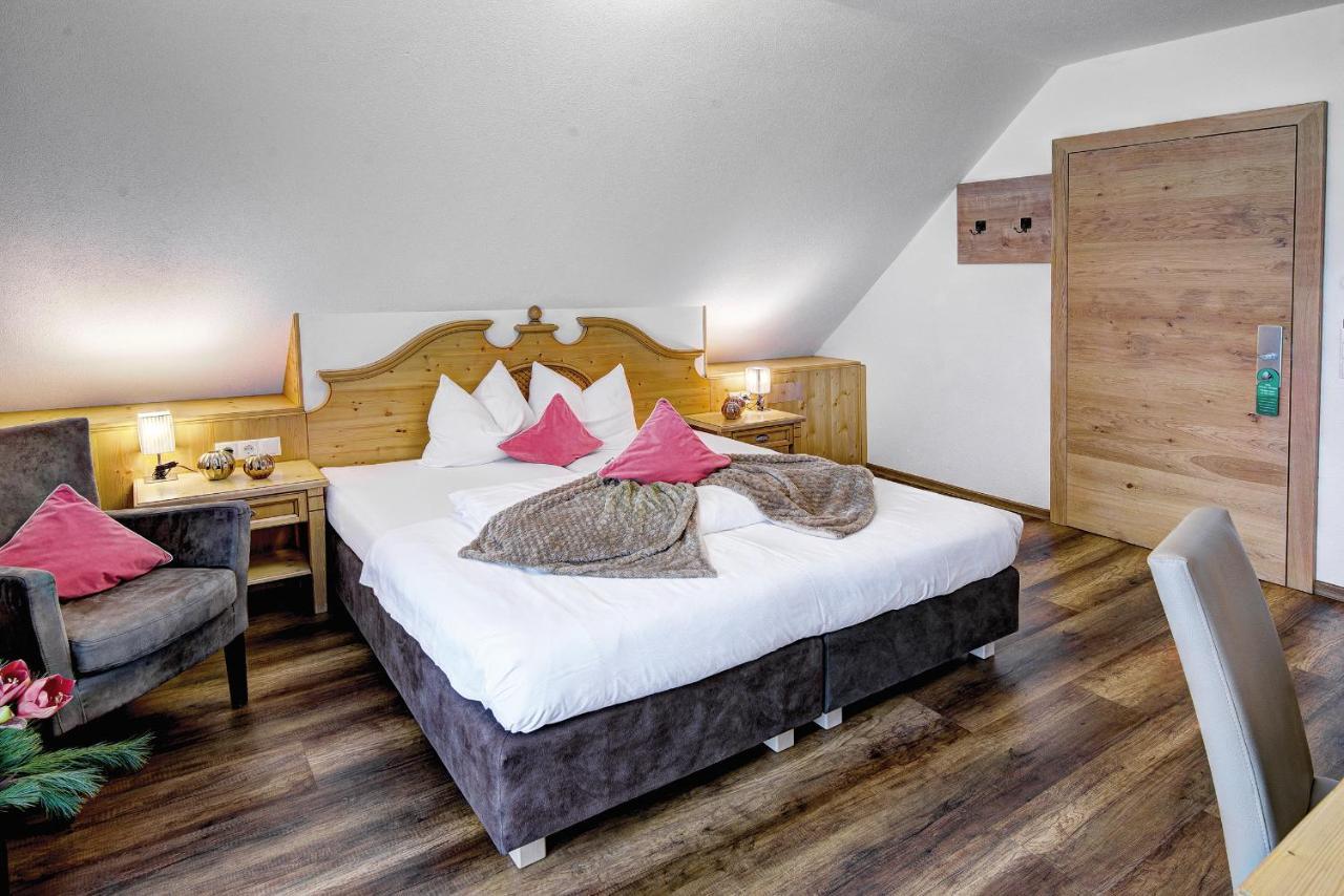 Hotel Ferienglueck イシュグル エクステリア 写真