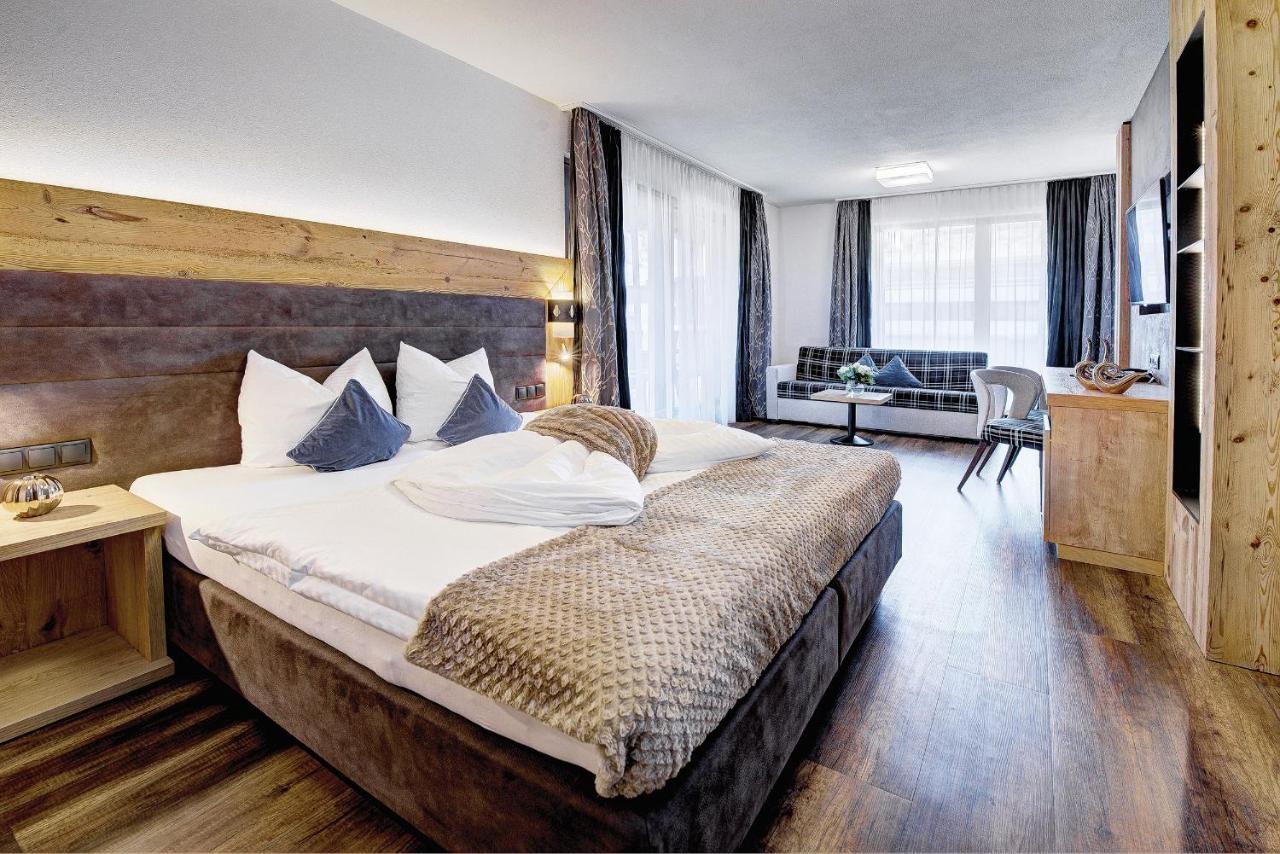 Hotel Ferienglueck イシュグル エクステリア 写真