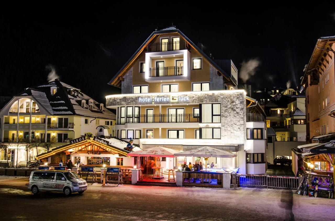 Hotel Ferienglueck イシュグル エクステリア 写真
