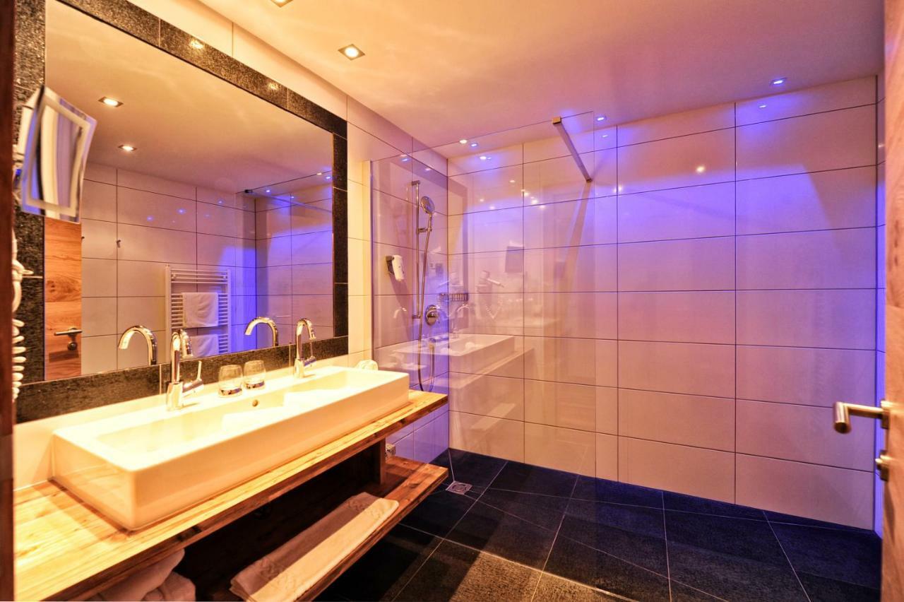 Hotel Ferienglueck イシュグル エクステリア 写真