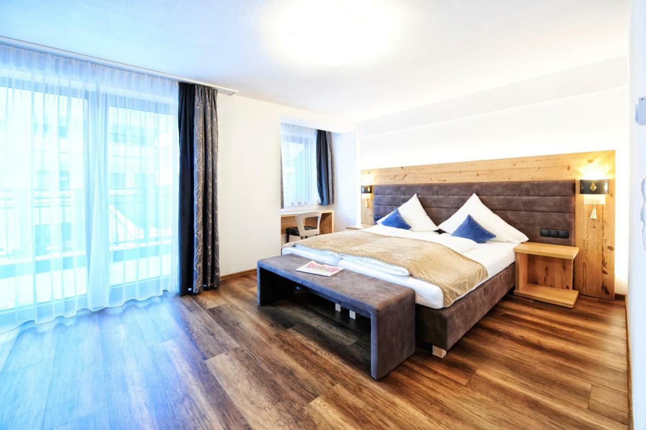 Hotel Ferienglueck イシュグル エクステリア 写真