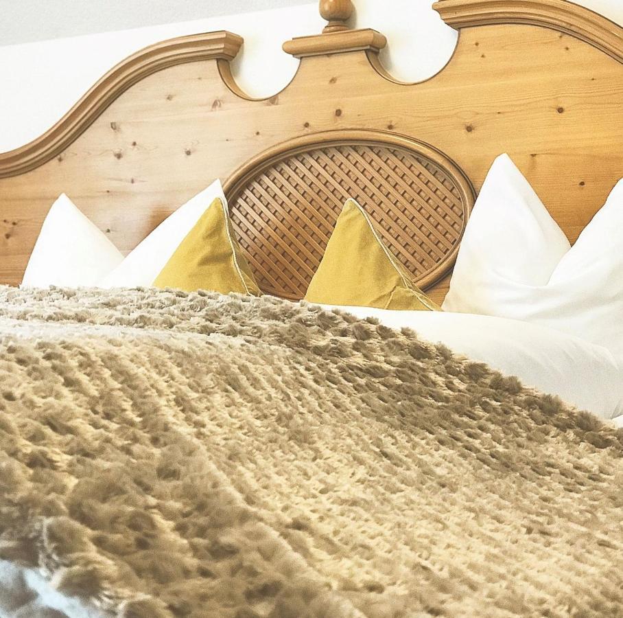 Hotel Ferienglueck イシュグル エクステリア 写真